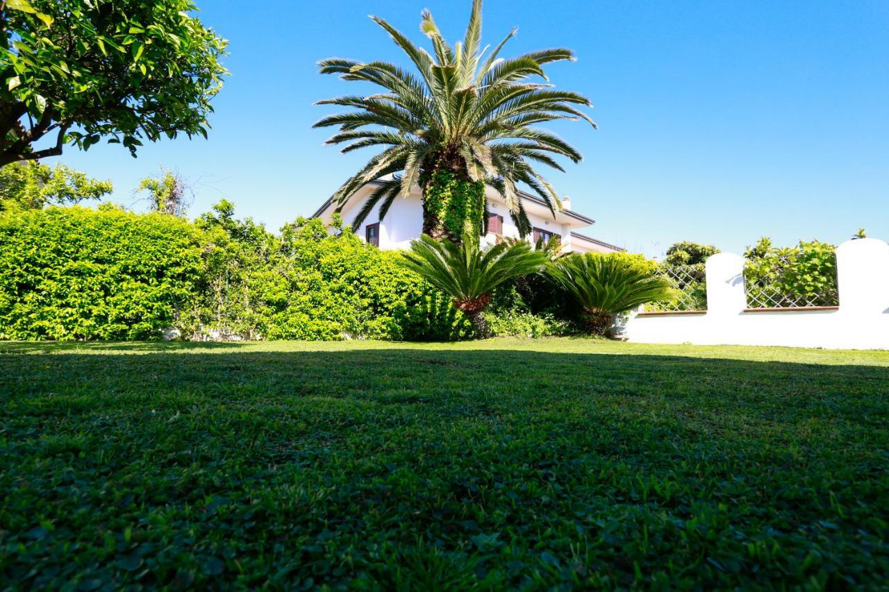 L'Ippocampo Guest House Sabaudia Kültér fotó